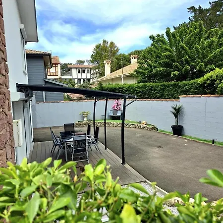 בית נופש La Simane קפברטון